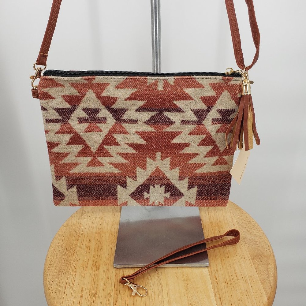 Ikat Southwest Yellowstone Saddle Blanket Woven Print Clutch Crossbody Bag NWT - Picture 4 of 5